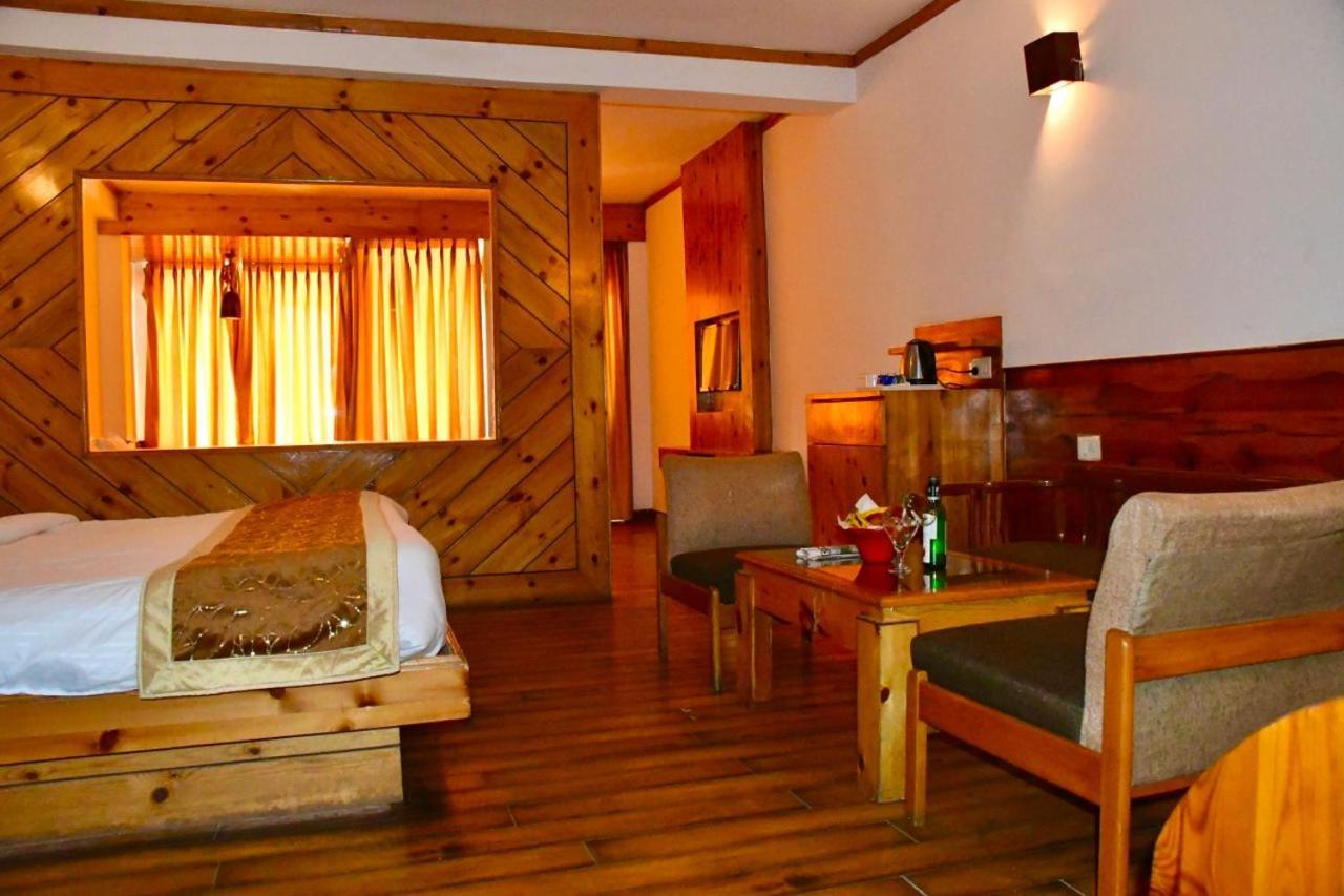 The Whispering Inn Resort And Bar Manāli Kültér fotó