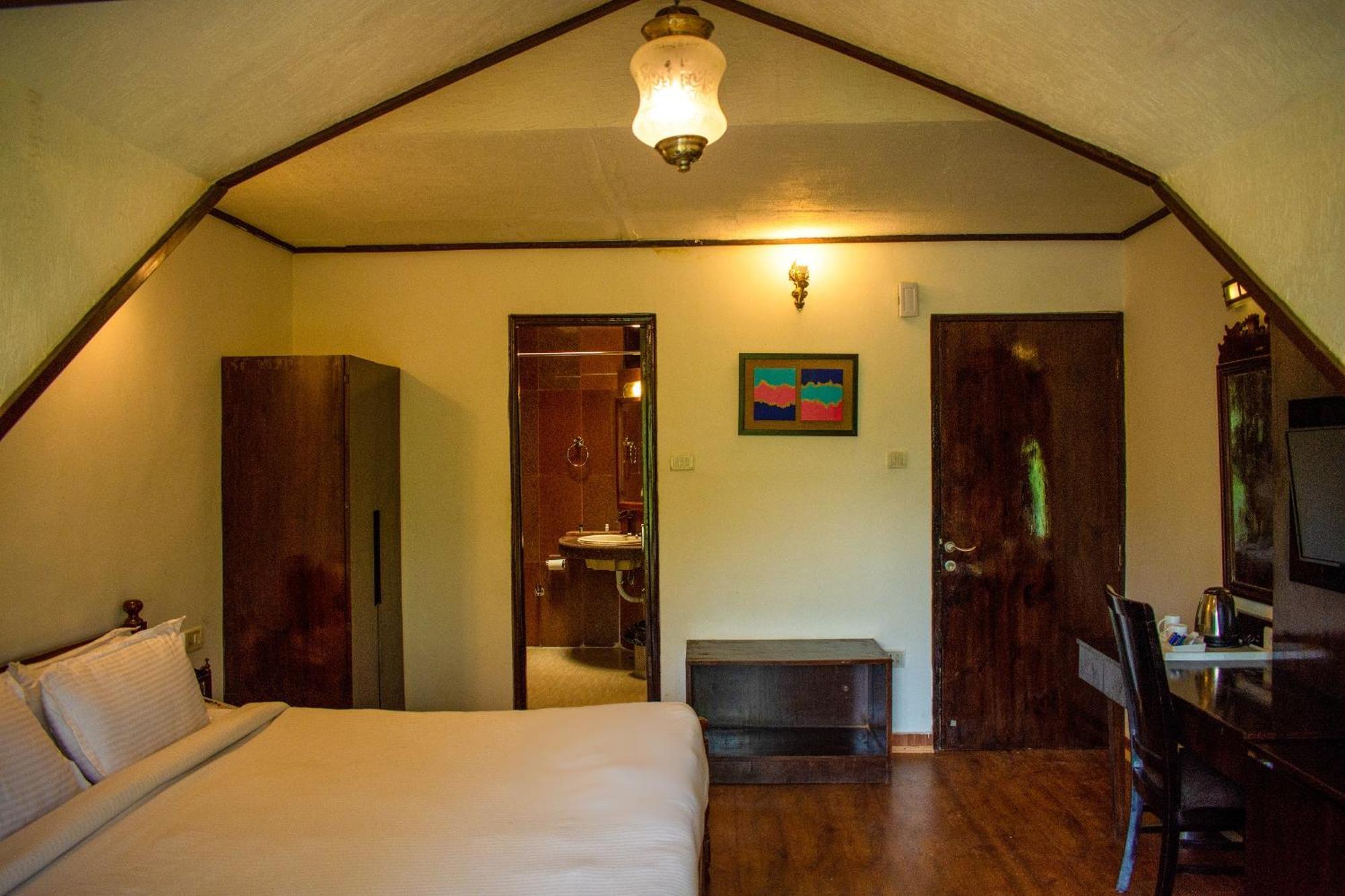 The Whispering Inn Resort And Bar Manāli Kültér fotó