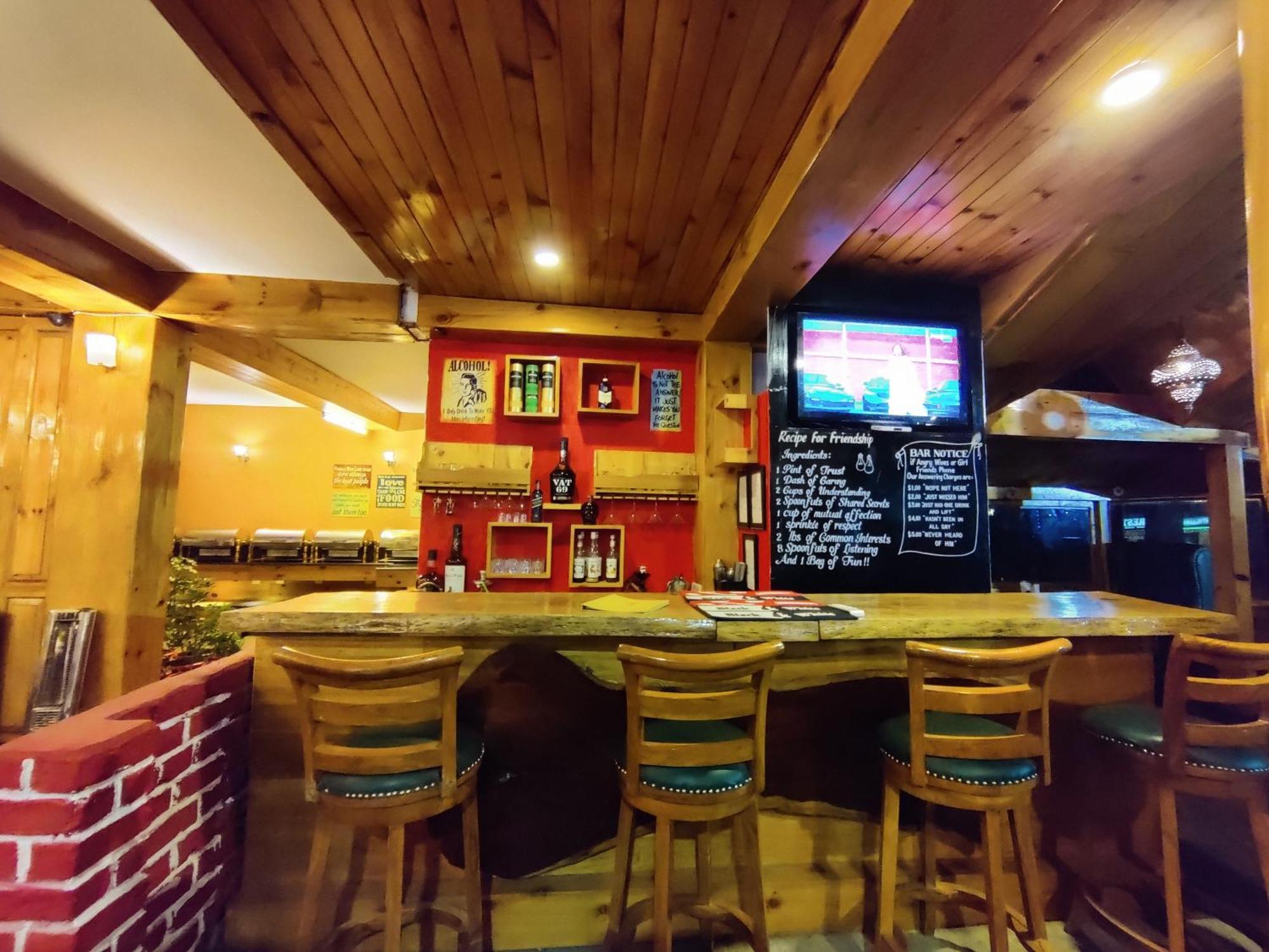 The Whispering Inn Resort And Bar Manāli Kültér fotó