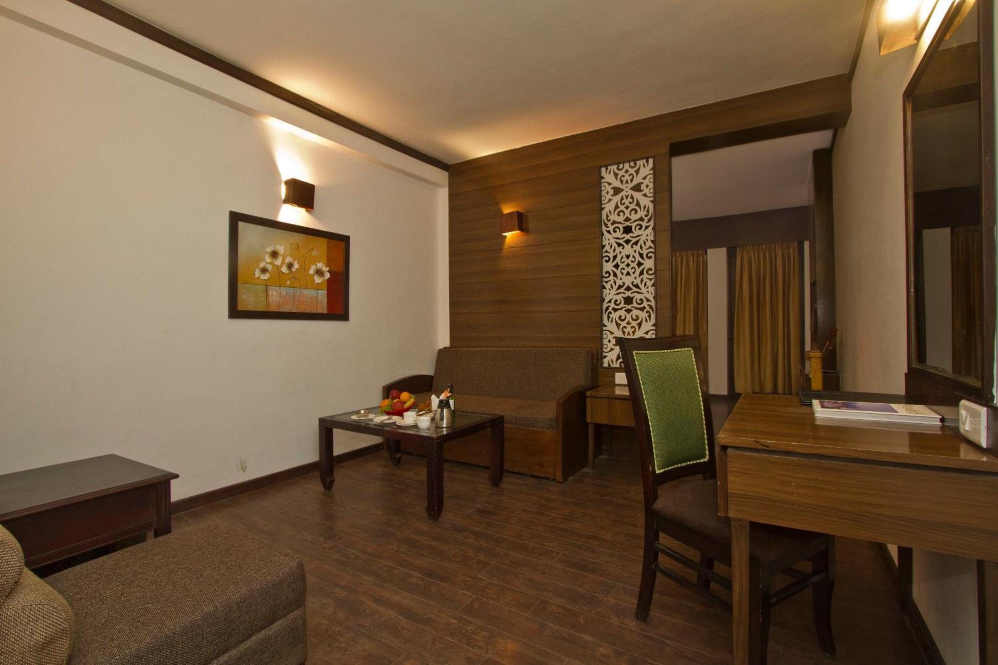 The Whispering Inn Resort And Bar Manāli Kültér fotó