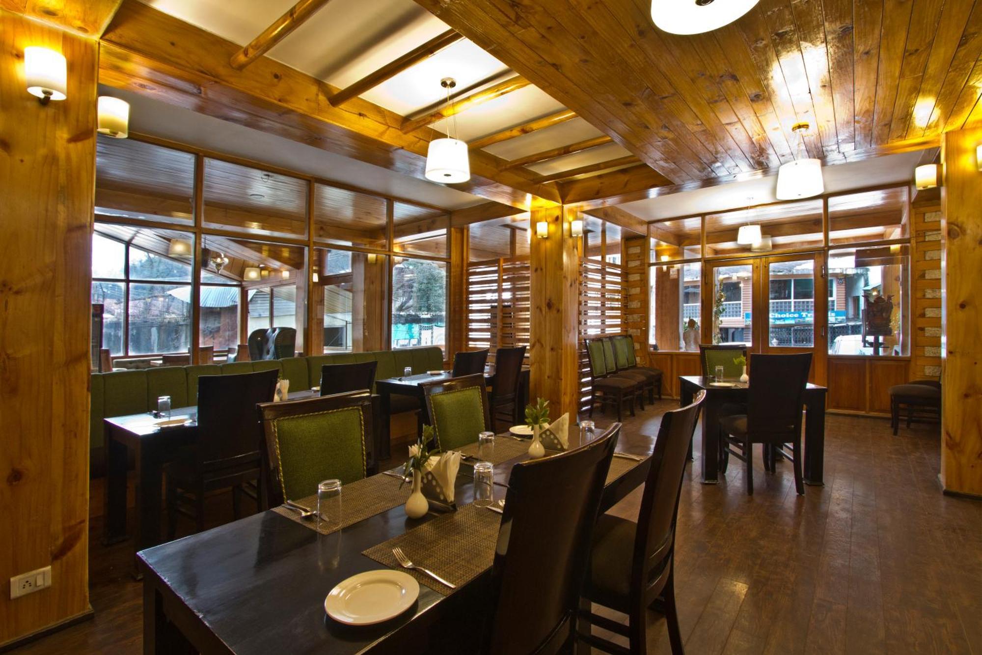 The Whispering Inn Resort And Bar Manāli Kültér fotó
