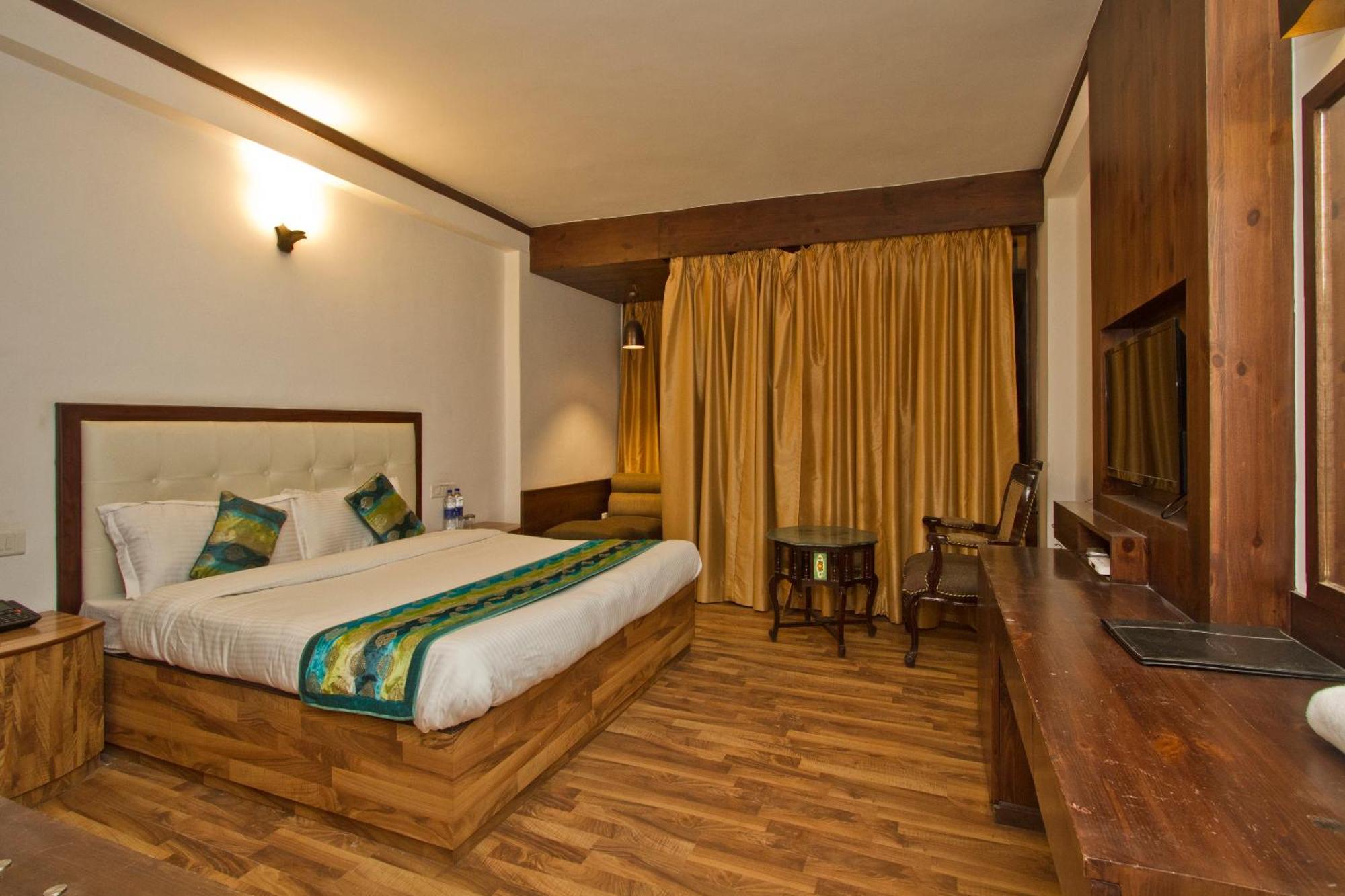 The Whispering Inn Resort And Bar Manāli Kültér fotó